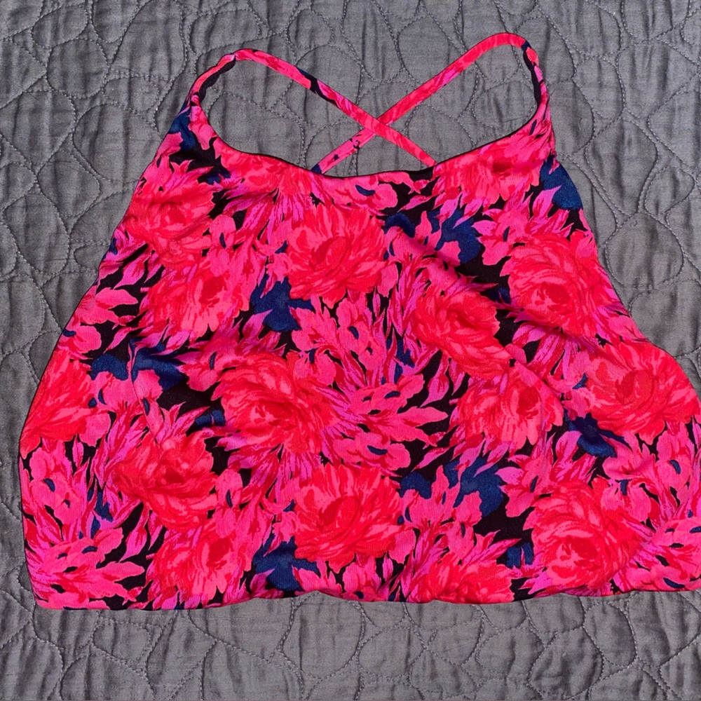 Victoria’s Secret Floral Strappy Sports Bra 🌸